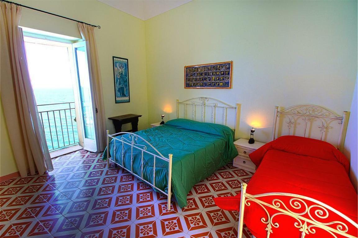 Isola Bella Sea-View Apartment Тропея Экстерьер фото