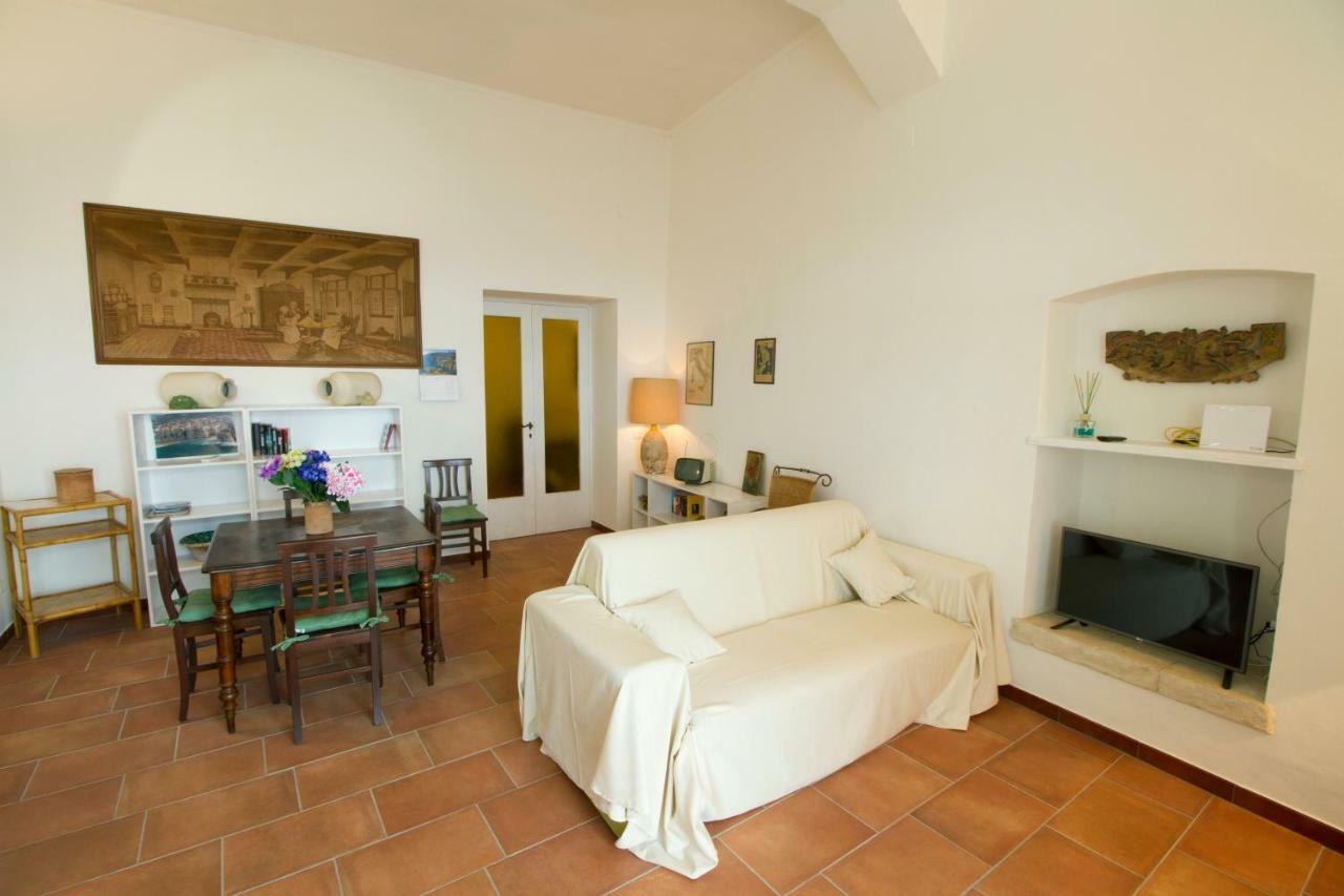 Isola Bella Sea-View Apartment Тропея Экстерьер фото